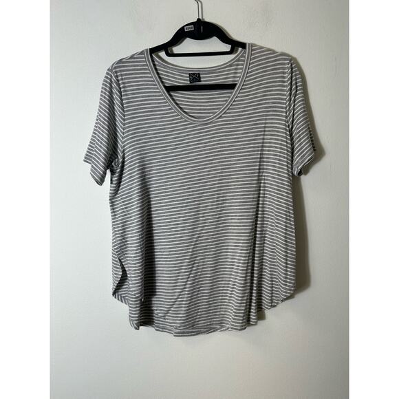 GXF Short Sleeved Gray and White Striped Shirt Sz S - Picture 1 of 3